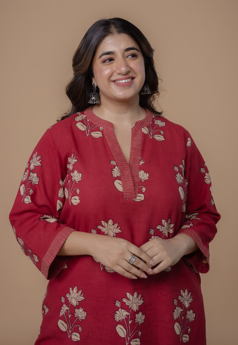 Vaanya Red Dabu Slub Cotton Straight Kurta