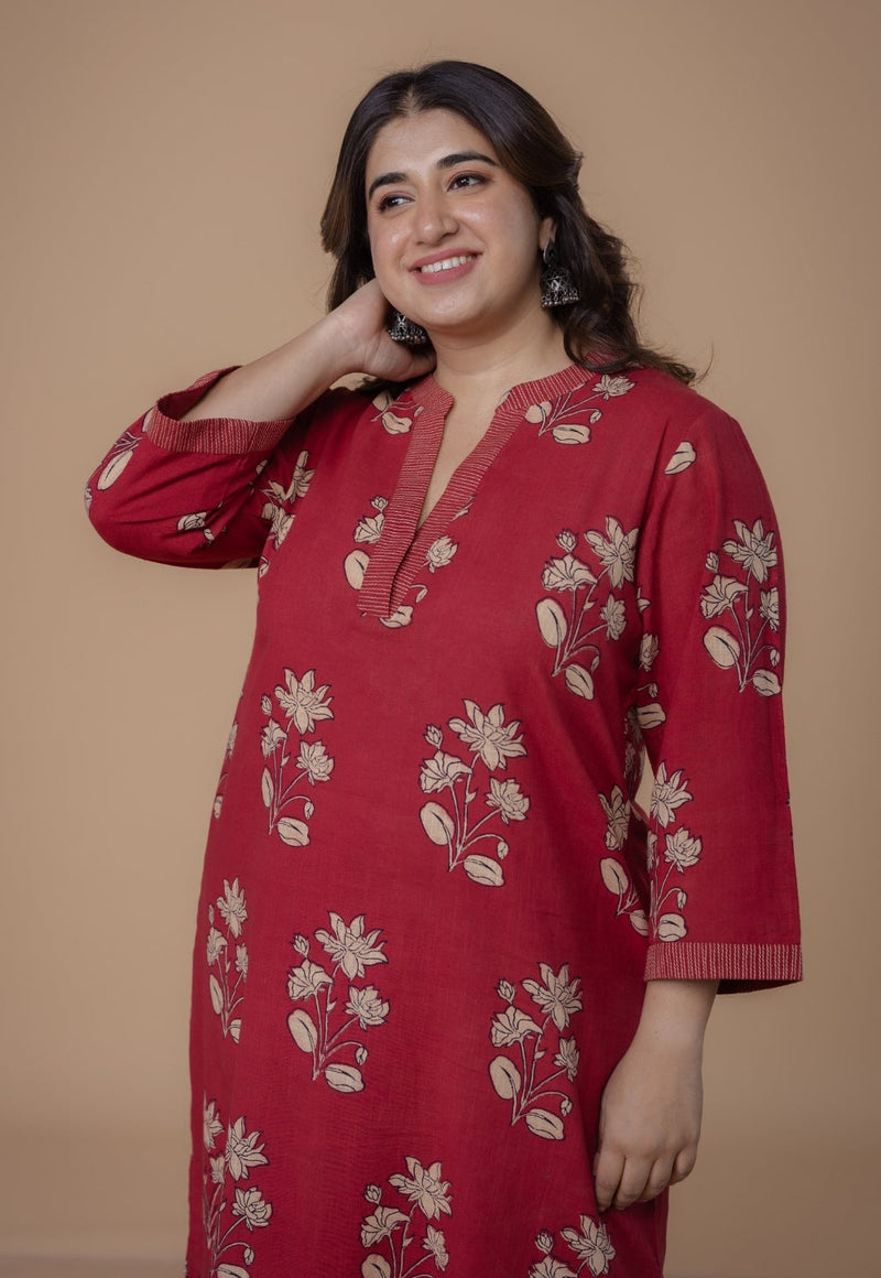 Vaanya Red Dabu Slub Cotton Straight Kurta