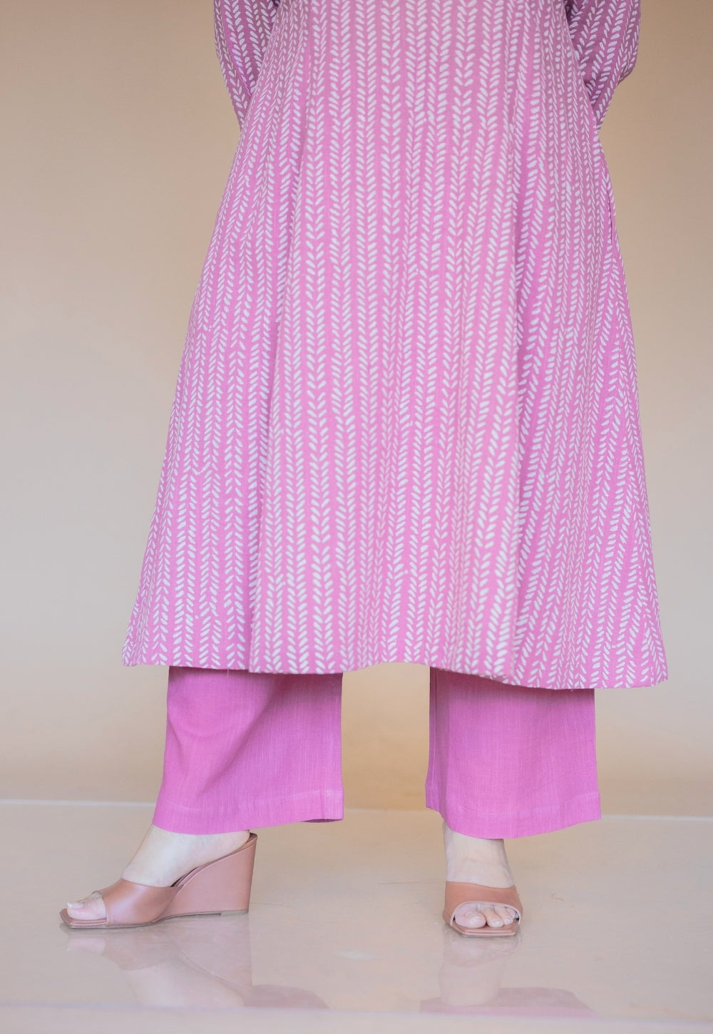 Yashi Pink Solid Slub Cotton Straight Pant