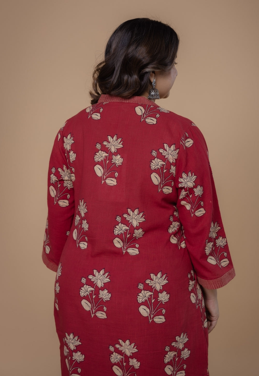 Vaanya Red Dabu Slub Cotton Straight Kurta