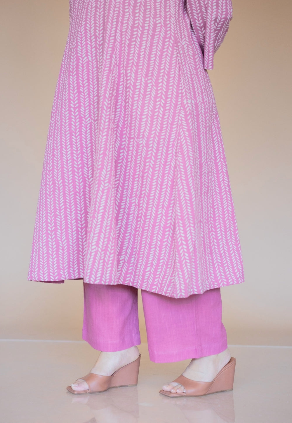 Yashi Pink Solid Slub Cotton Straight Pant