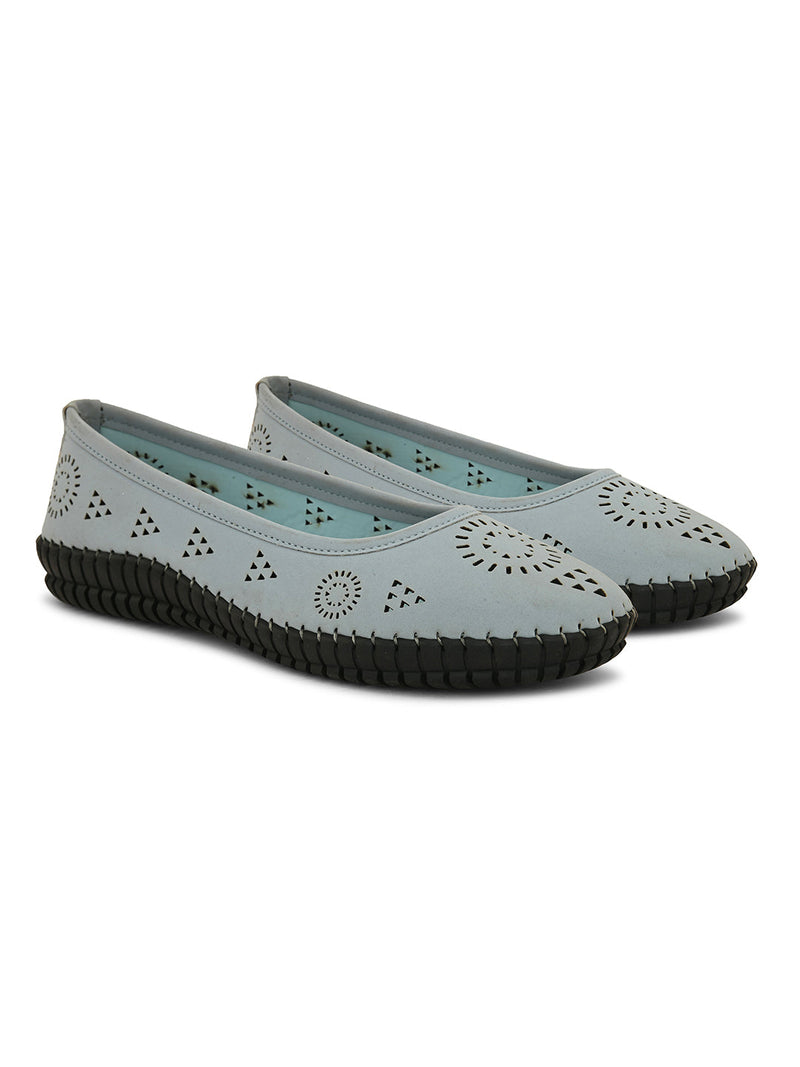 Women Ballerinas with Laser Cuts Flats-5