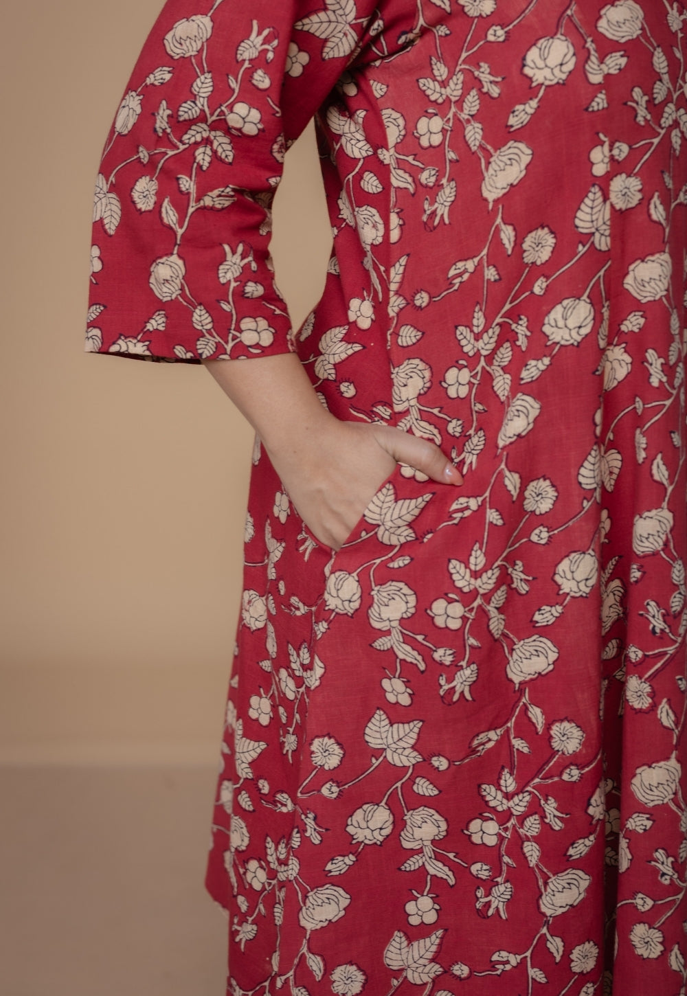 Smriti Red Dabu Slub Cotton Kali Kurta