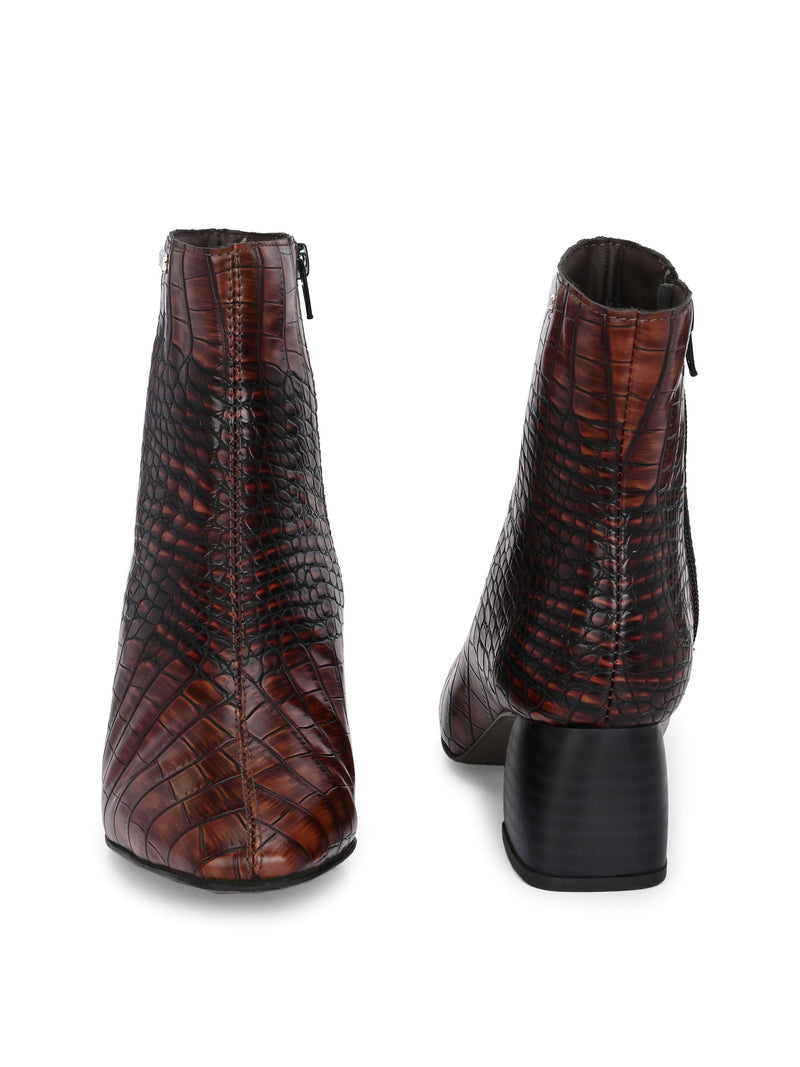 Black croc-embossed ankle boot with block heel and El Paso branding