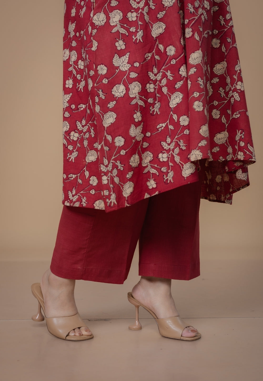 Yashi Red Solid Slub Cotton Straight Pant
