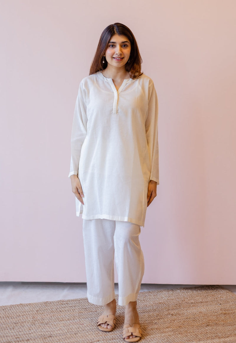 Yashi Off White Solid Handloom Cotton Straight Pant