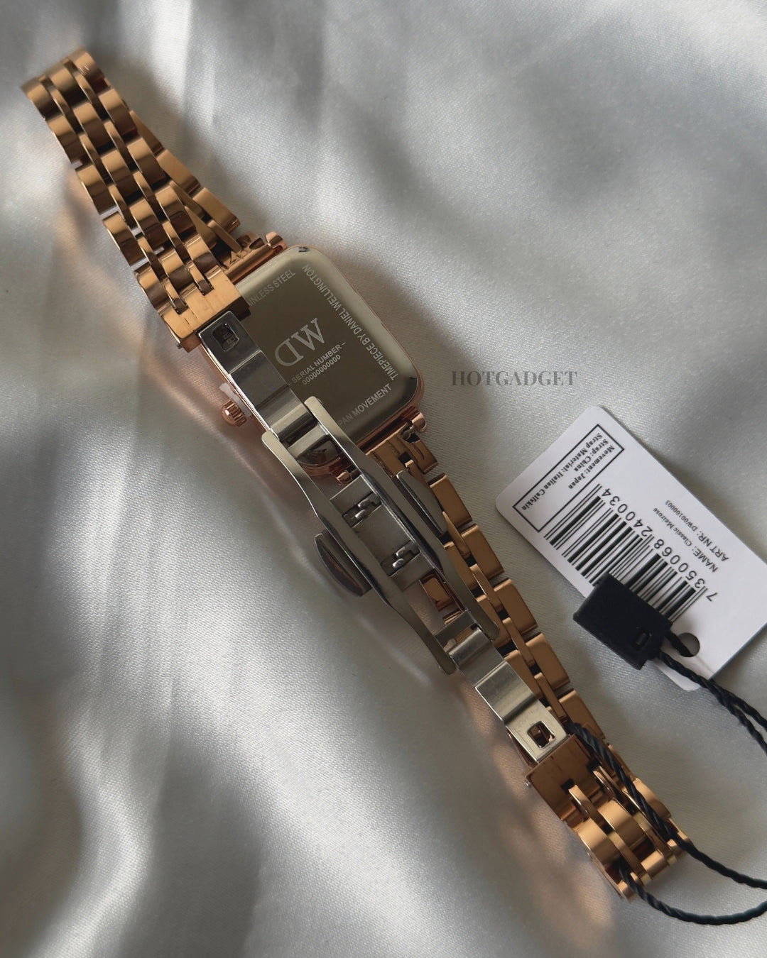 DW Quadro (Analog Watch)