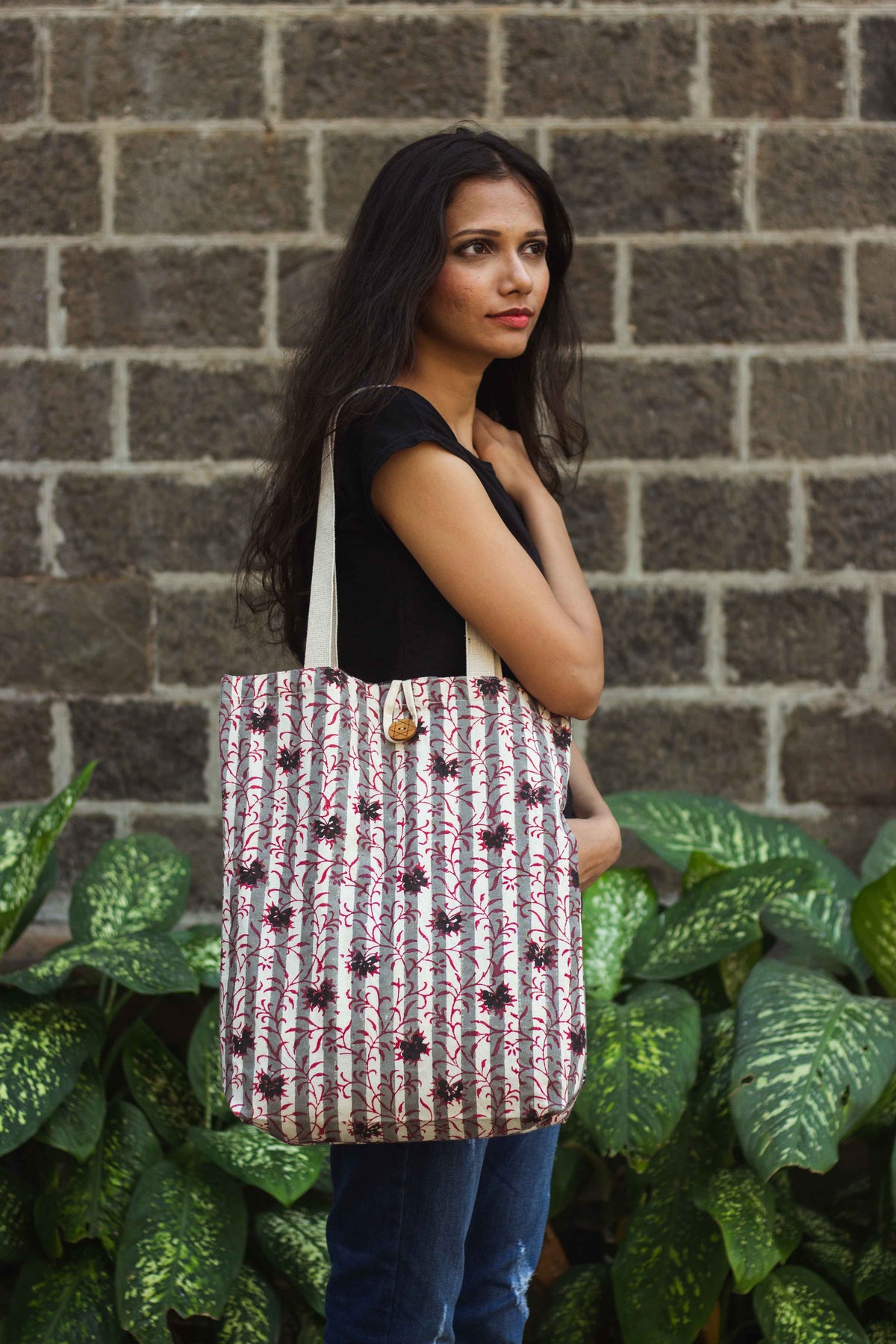 Cotton Shopping Tote Bag · Flowers With Stripes Red-4