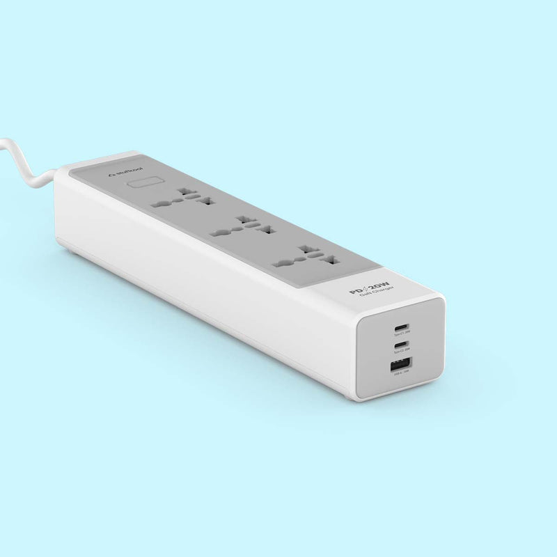 Chargestrip 3 universal AC sockets and a built-in 20W GaN charger.