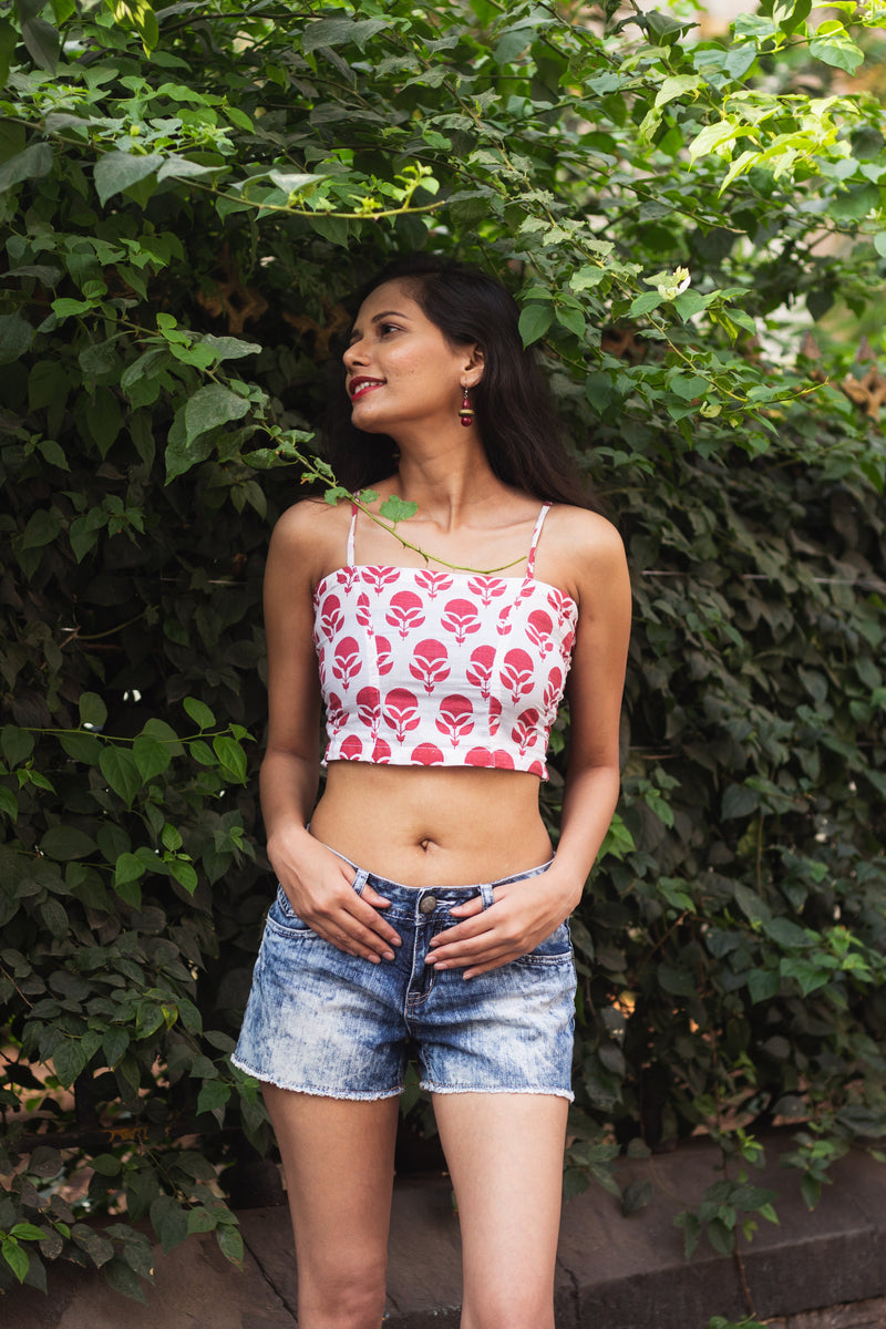 Cotton Crop Top In Screen Print Floral Butta-4