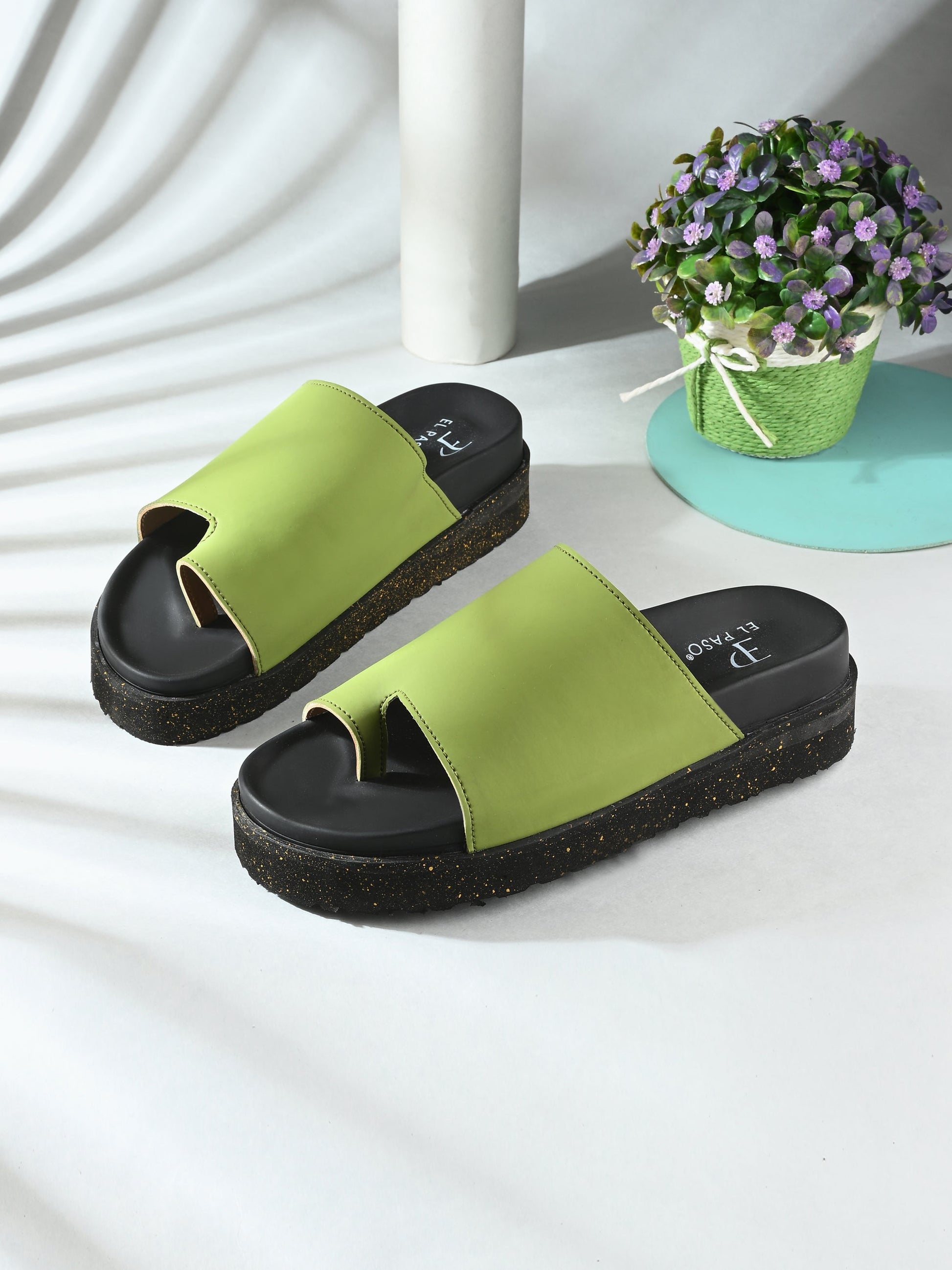 El Paso Platform Sandals with Bows-16