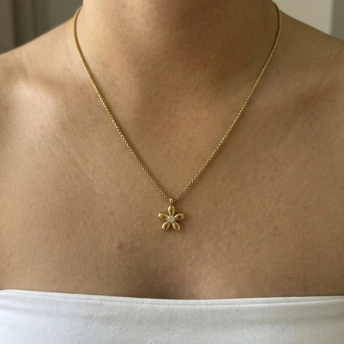 Diatoms Floral Shaped Necklace