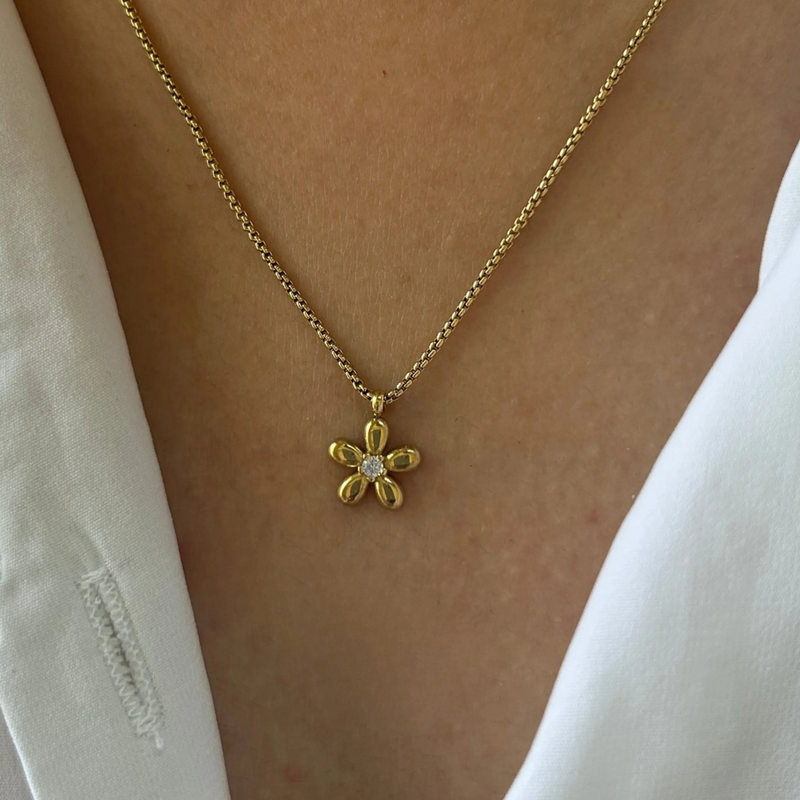 Diatoms Floral Shaped Necklace