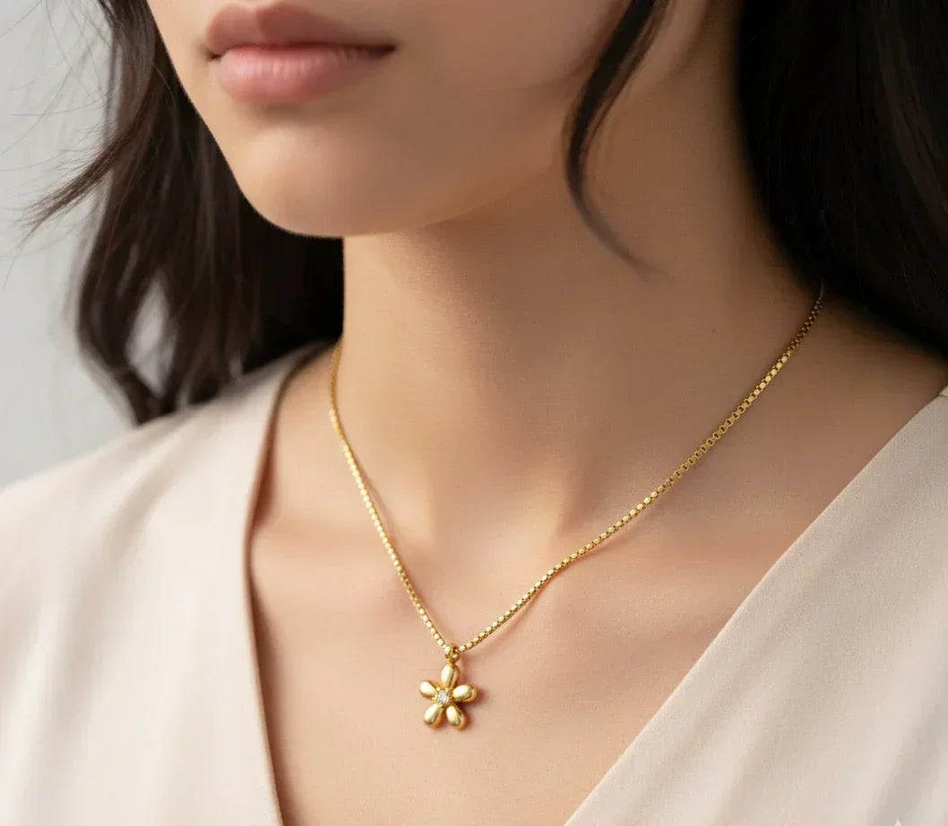 Diatoms Floral Shaped Necklace