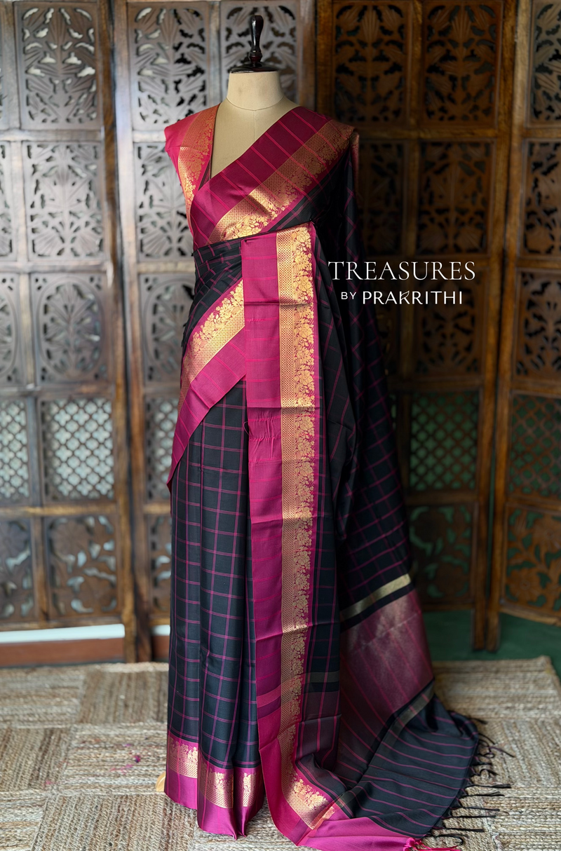 Black and magenta Semi banarasi silk saree - PIH89