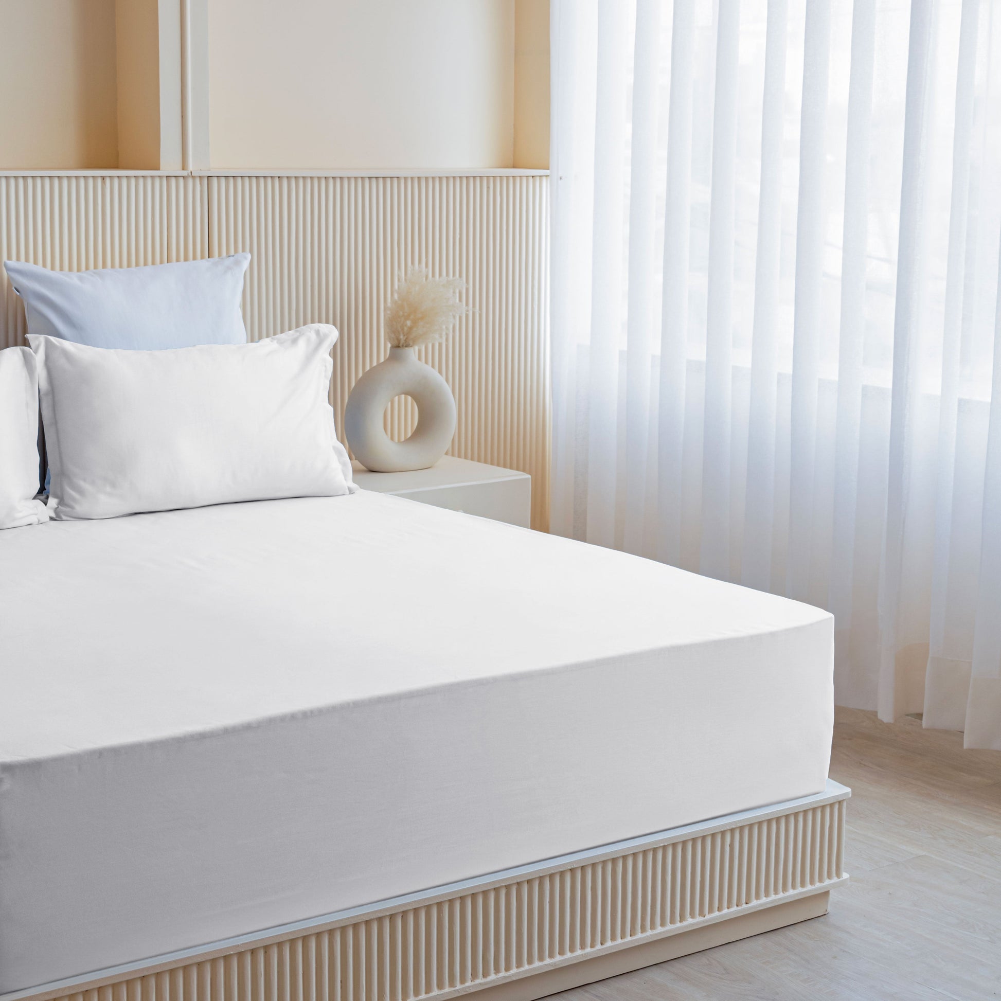 Fort Sublime - Solid Fitted Bedsheet (White)-5