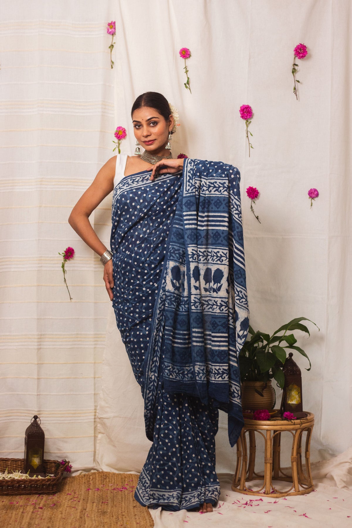 Cotton Mul Bagru Saree Indigo Dots-2