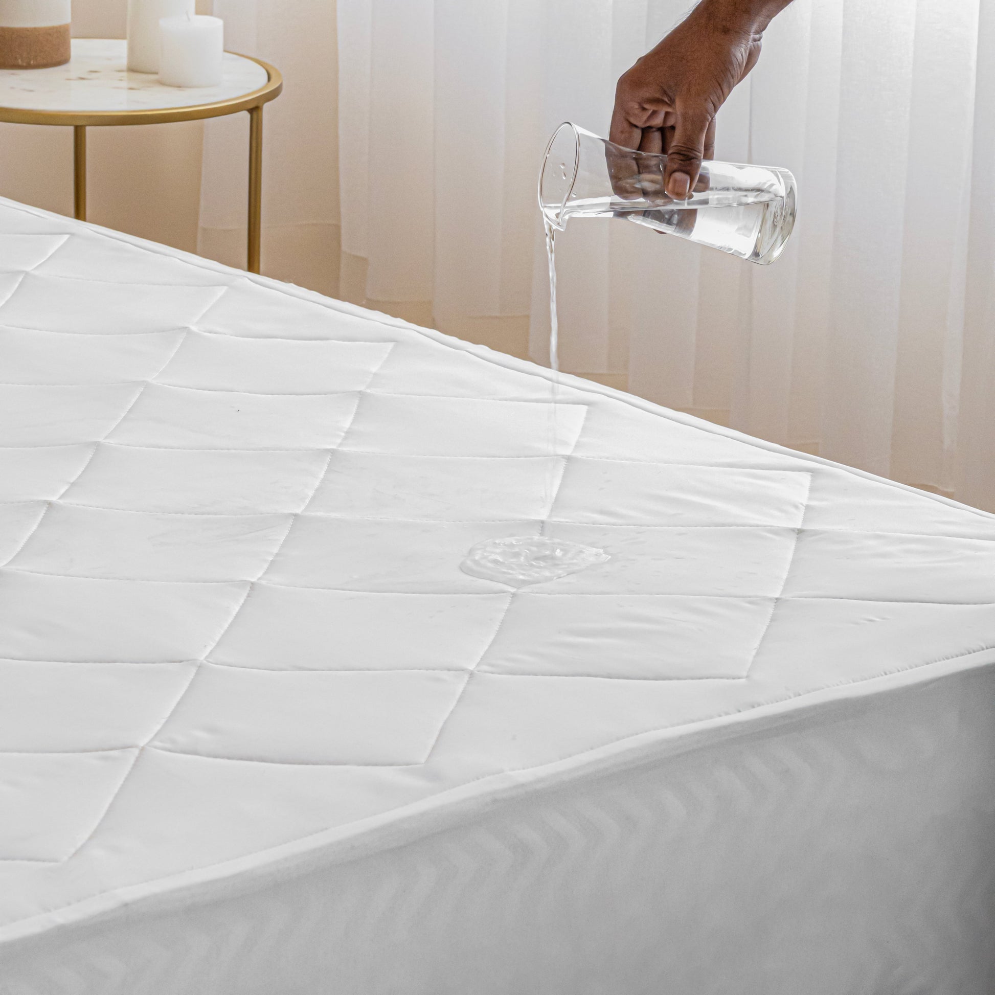 Ombre - Pure Shield Quilted Mattress Protector (White)-4