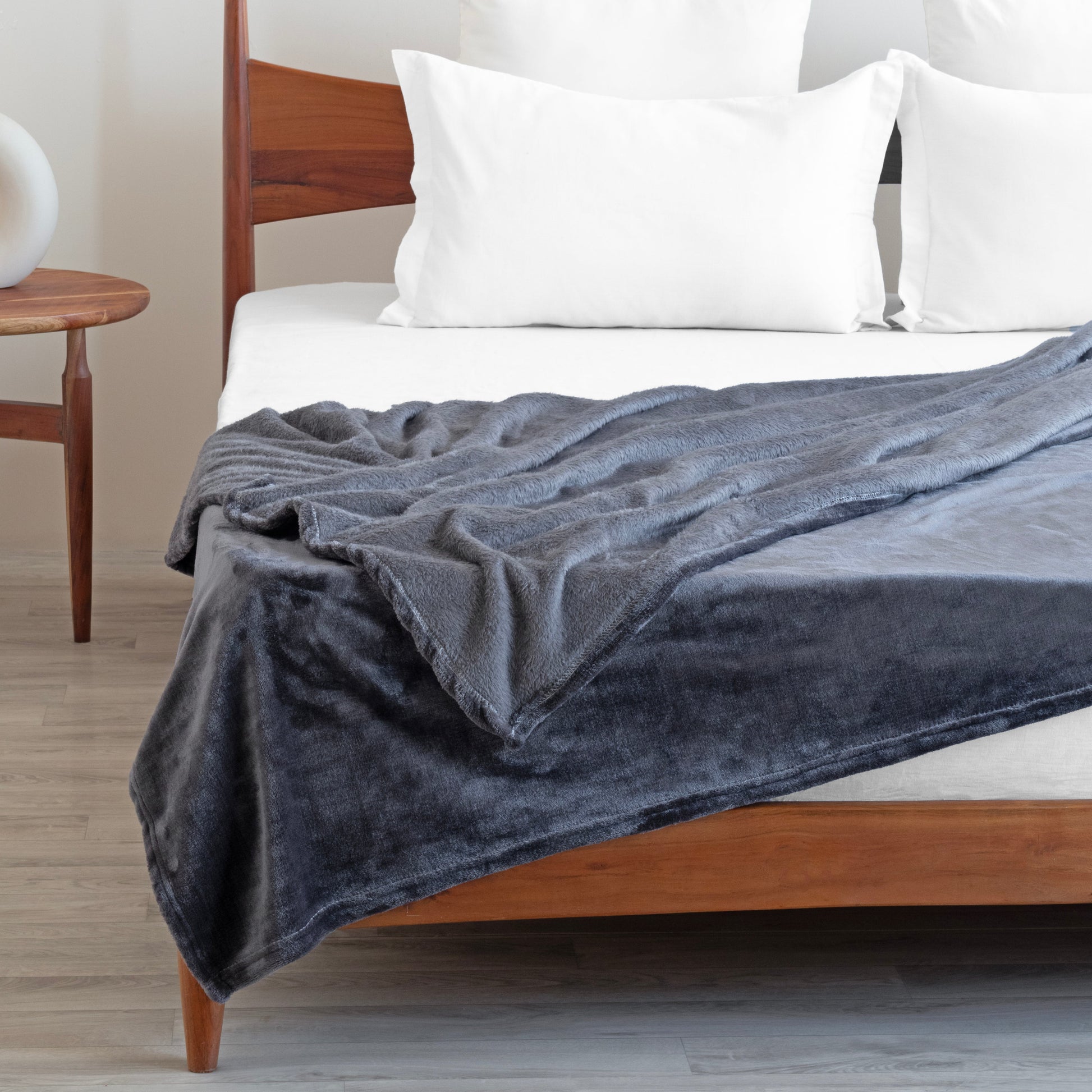 Fort Mellow - Plush Blanket (Storm Grey)-5