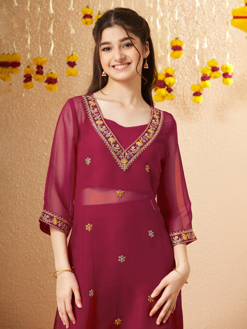 Rani Embroidered Kurta Set with Straight Pants