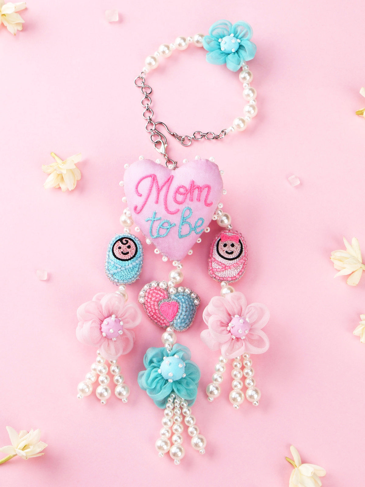 Mom to be Lumba Rakhi