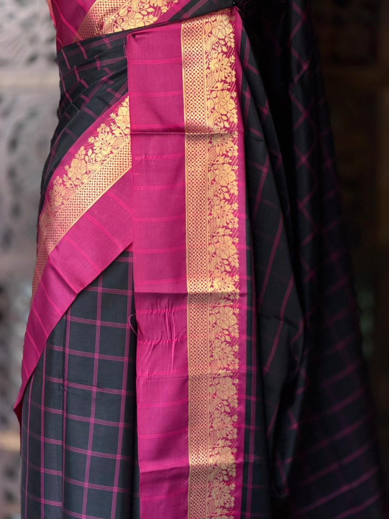 Black and magenta Semi banarasi silk saree - PIH89