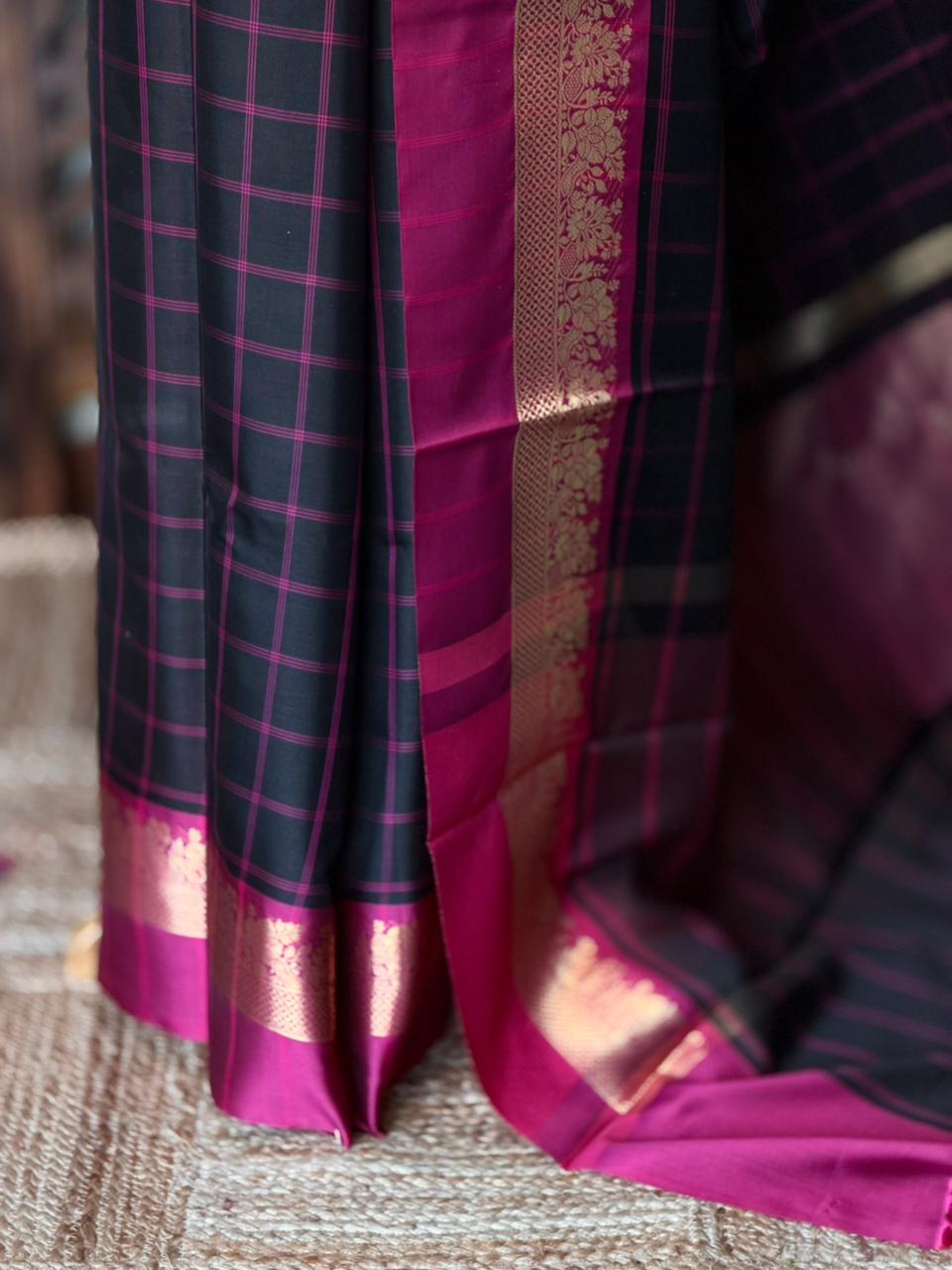 Black and magenta Semi banarasi silk saree - PIH89