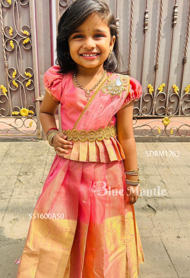 1763D: Rose Gold Dhavani- Ready to Dispatch