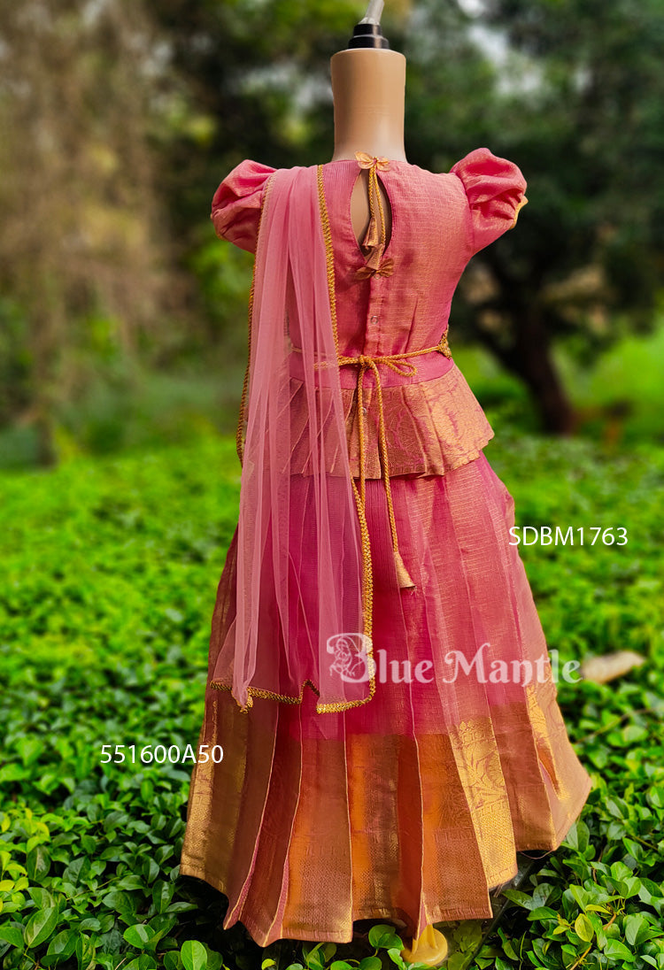 1763D: Rose Gold Dhavani- Ready to Dispatch
