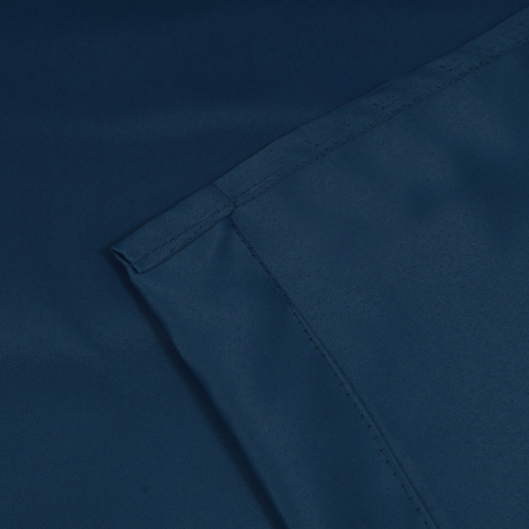 Solid Curtain