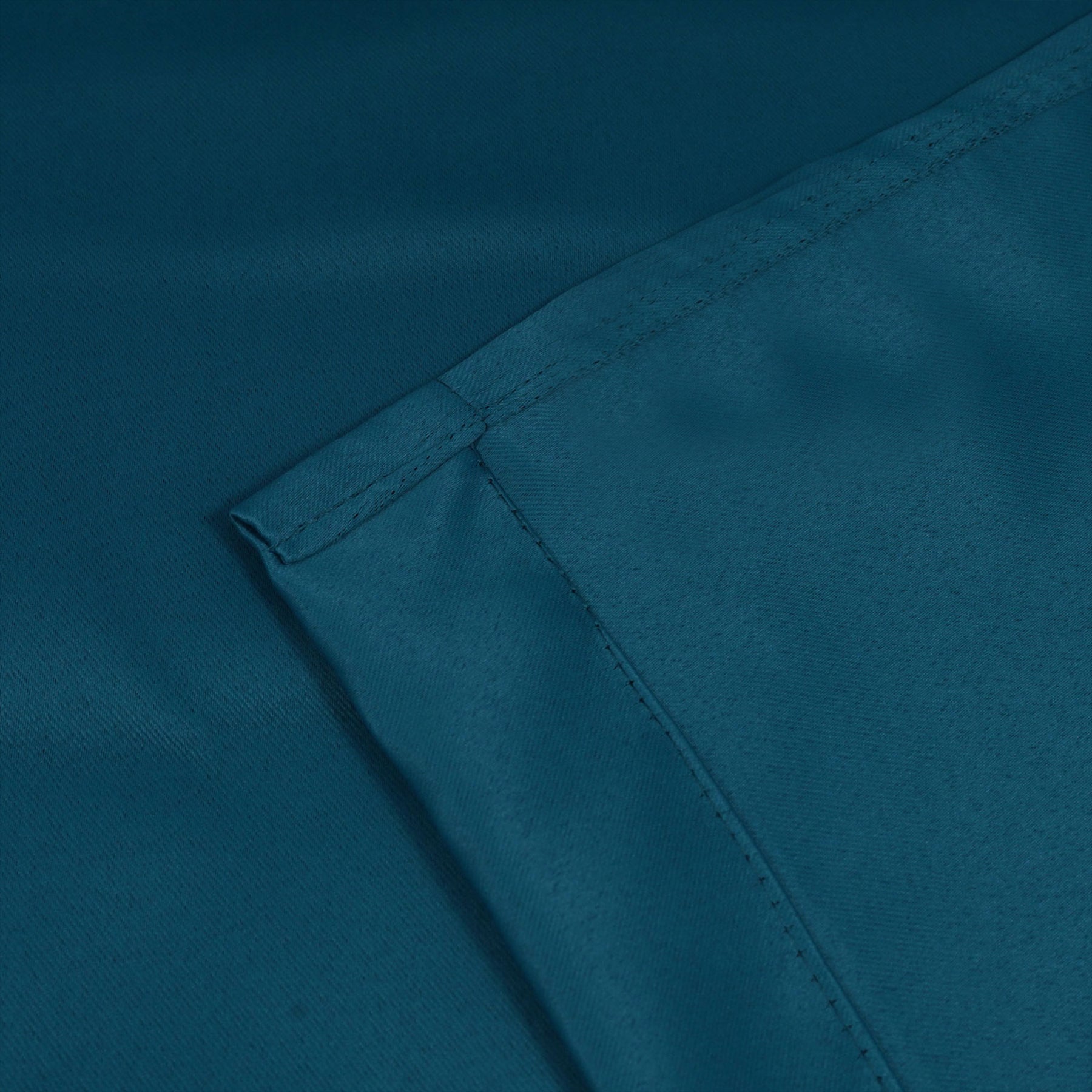 Solid Curtain