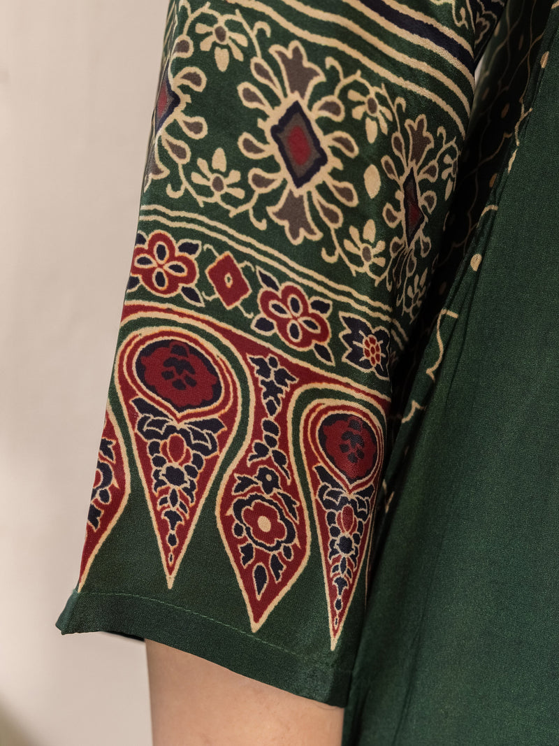 Kavya Natural Crepe Embroidered Suit Set