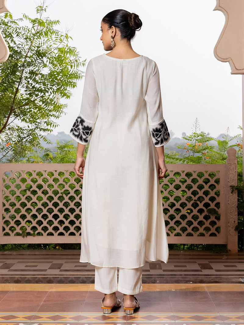 Vindhya Mul Chanderi Keyhole Kurta & Pant Set
