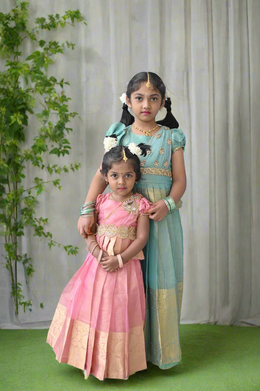 1763D: Rose Gold Dhavani- Ready to Dispatch