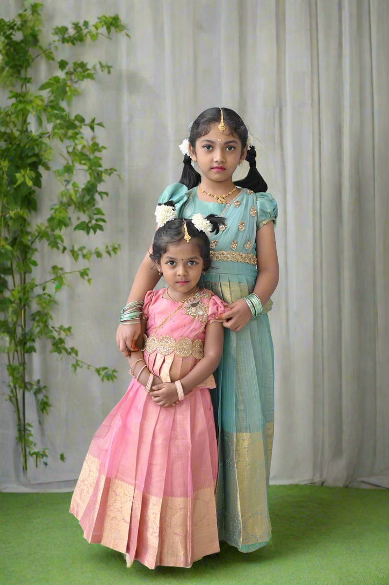 1763D: Rose Gold Dhavani- Ready to Dispatch