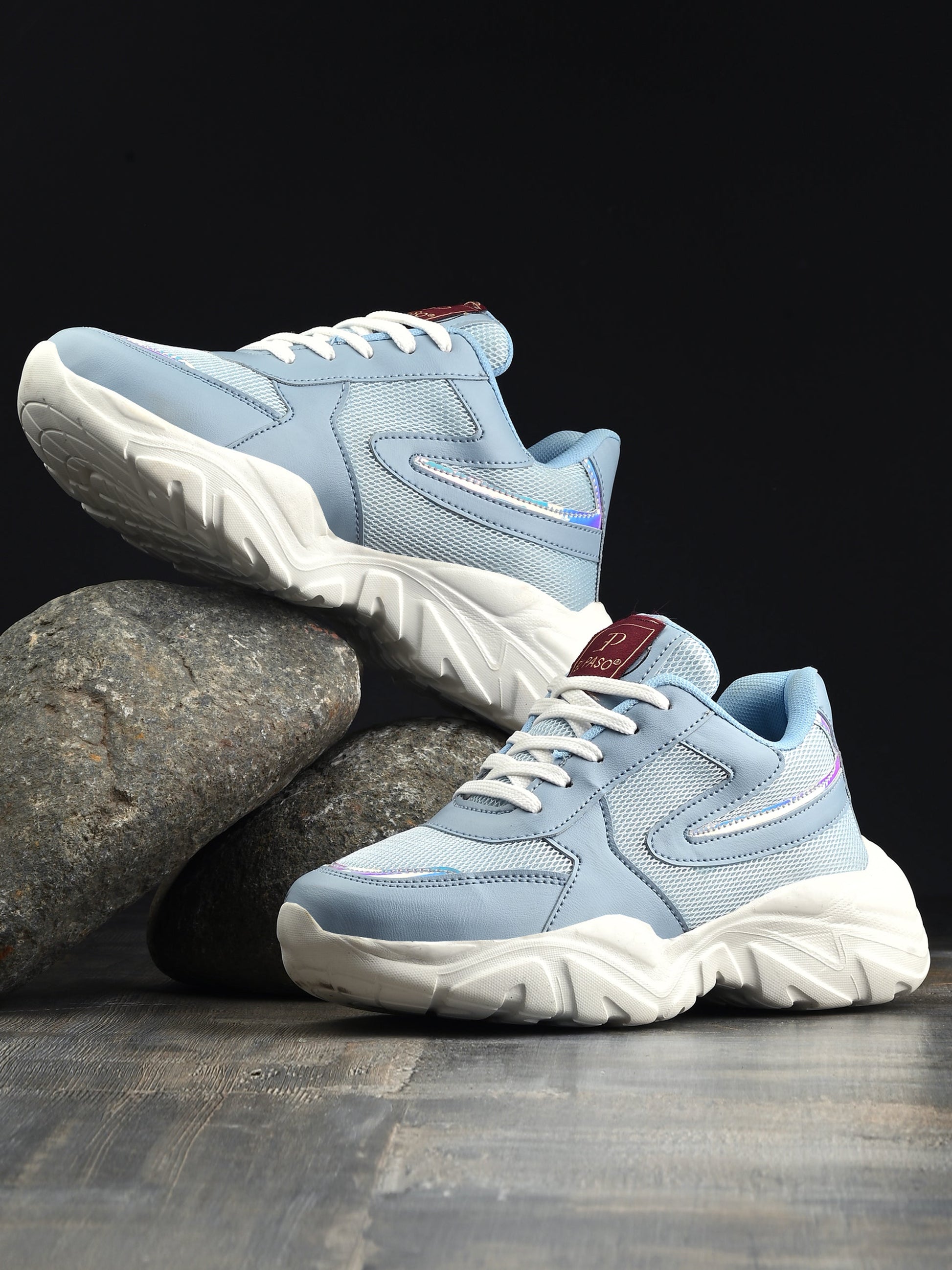 Women Solid Round Toe Lightweight Sneakers-6