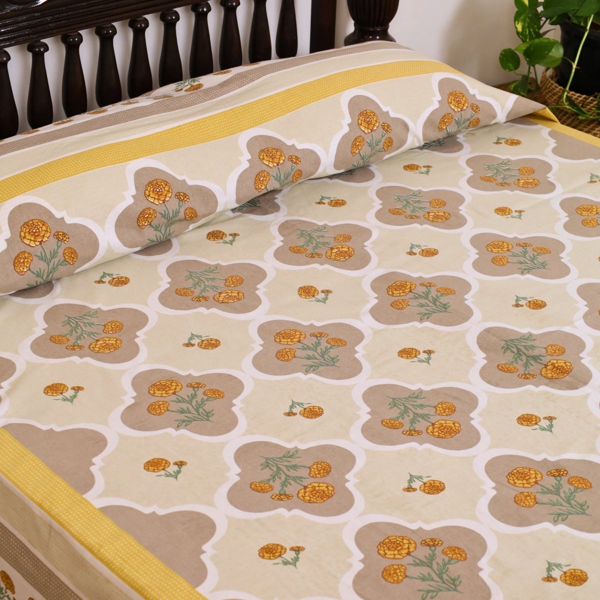 Hand Printed Cotton Bed sheet in Ivory and Taupe Colours