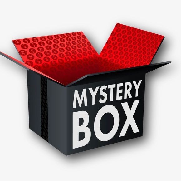 (100% Cotton Crew Neck 180 GSM) Mystery box, Pack of 4 T-Shirts in different colors.