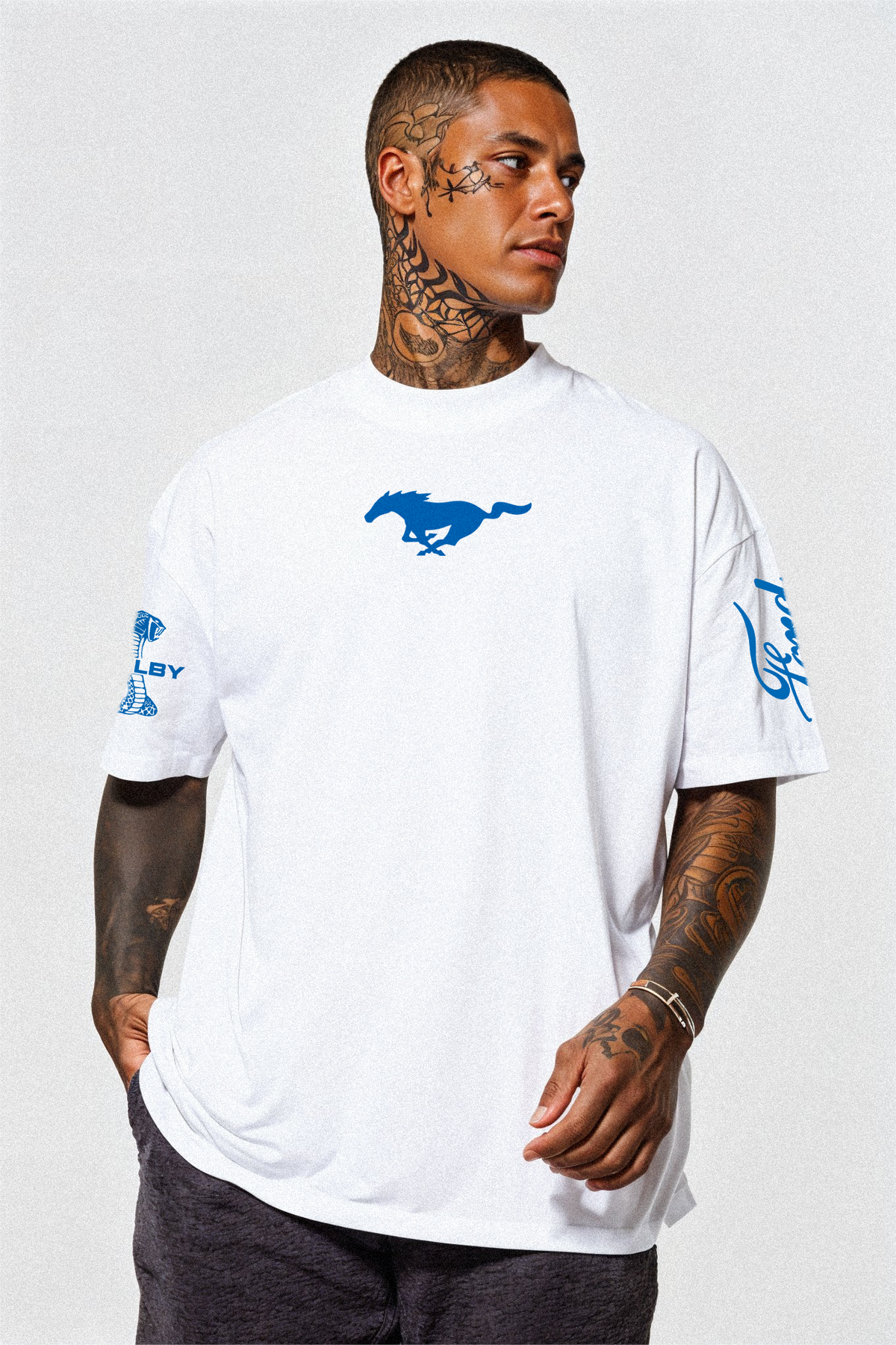T-Shirt - Mustang - White - Oversized