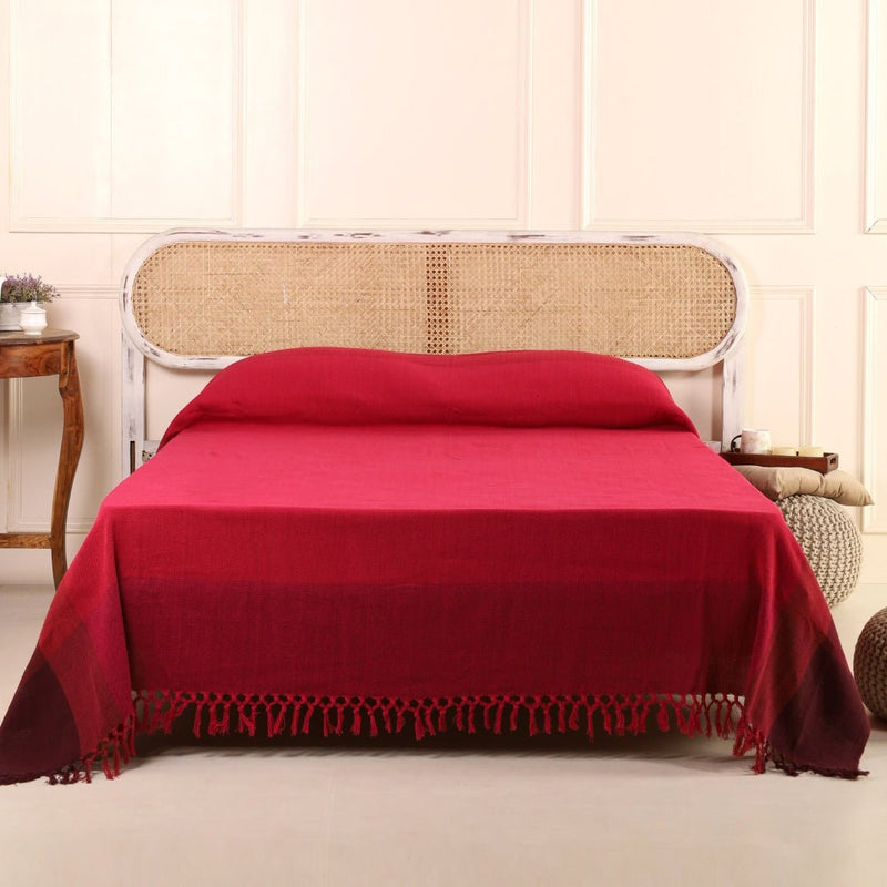 Woven Bed Cover in Berry colour tones