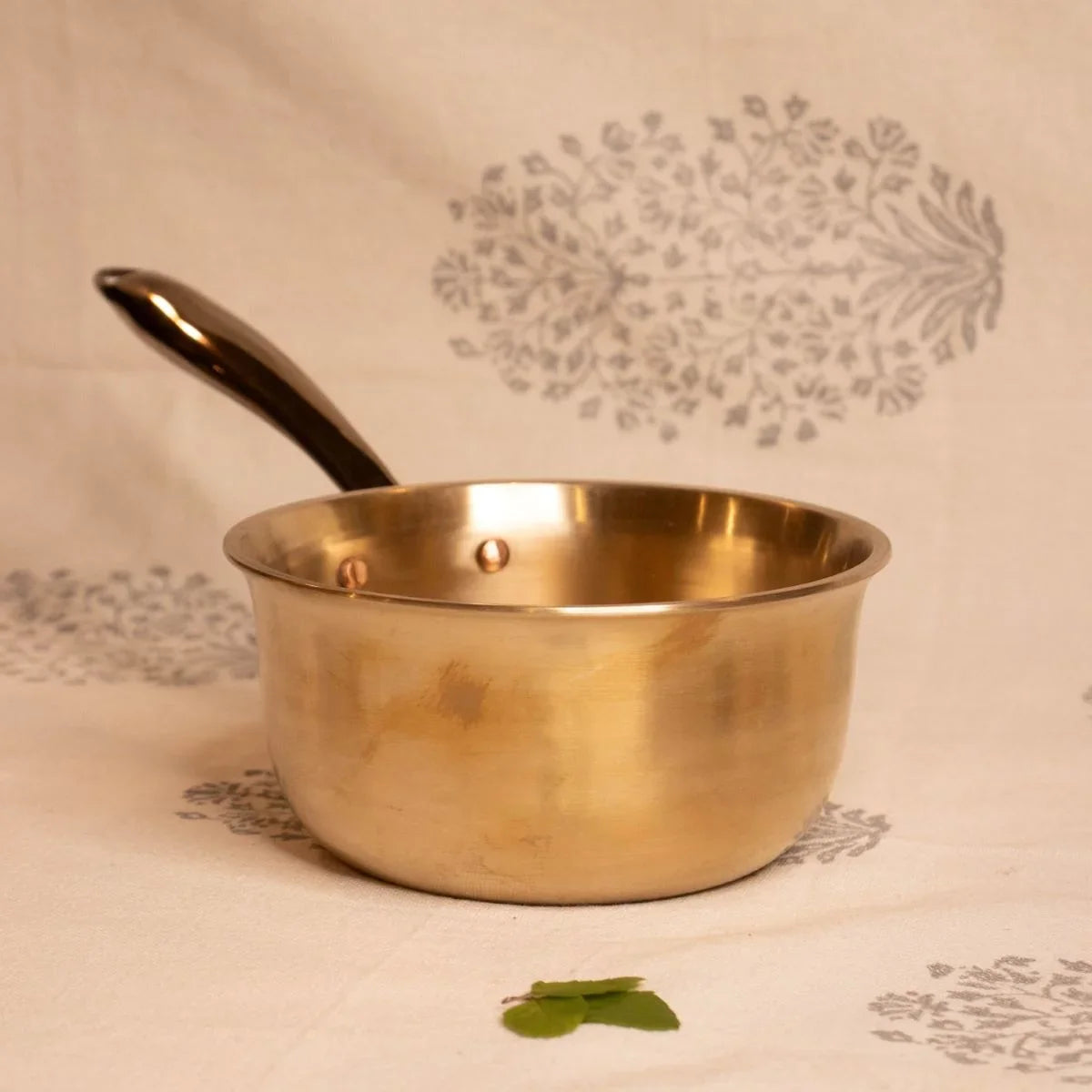 Kansa Tulsi Sauce Pan with Heat Resistant Handle-5
