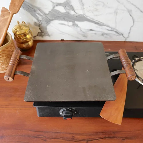 Pure Iron Tawa Square with Wooden Handle | Pre-Seasoned | Induction Friendly-3