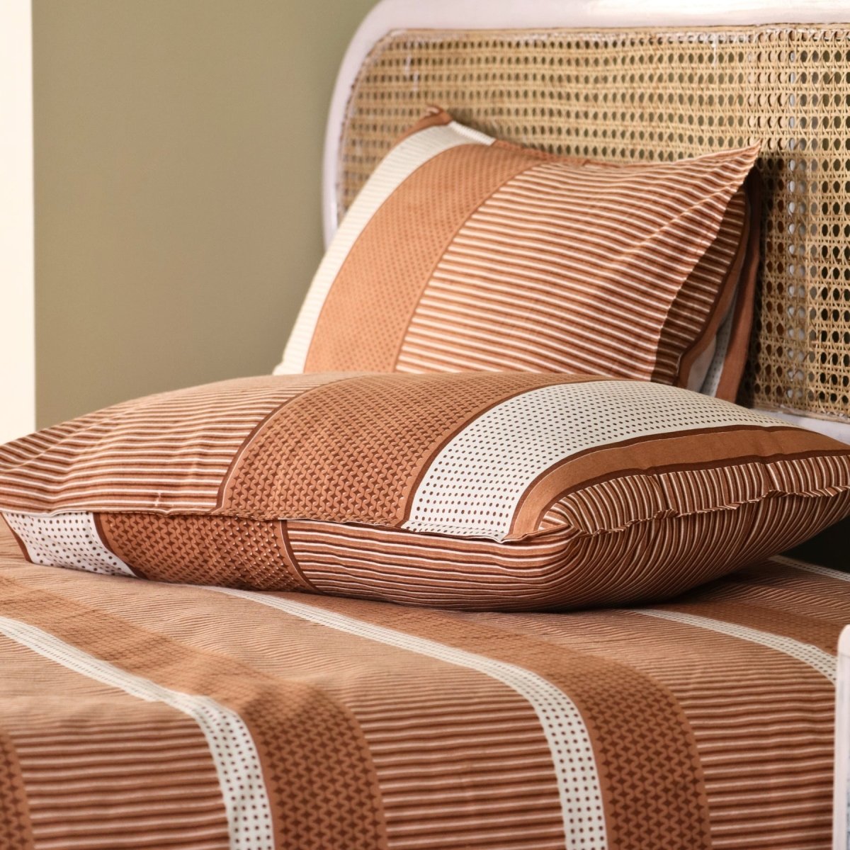 Cotton Bed sheet with Pillow Cover in Rust and Off White
