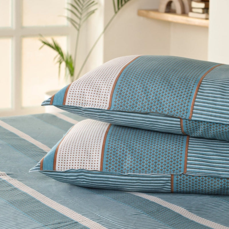 Hand Printed Cotton Bed sheet with Pillow Covers in Teal and Off White