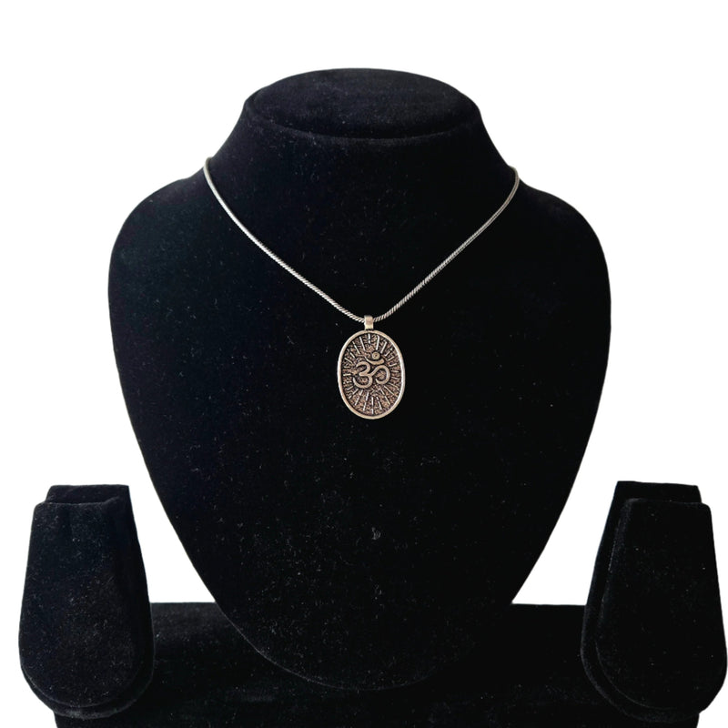 OM Pendant Chain Close Up Handcrafted Gold Men India
