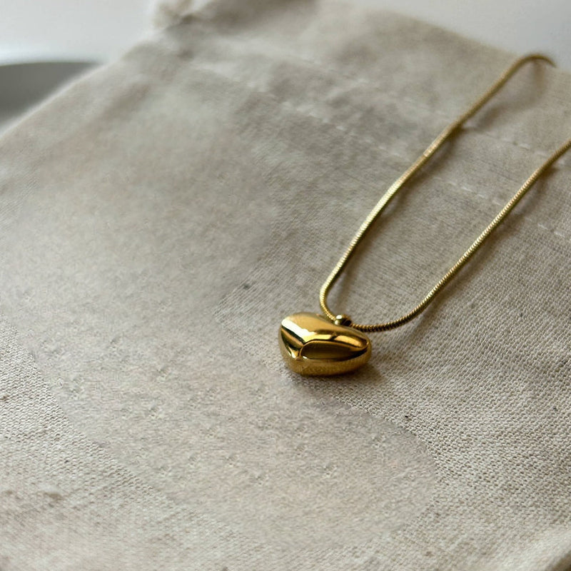 Little Love Chain Necklace Close Up UniqueJewels.in