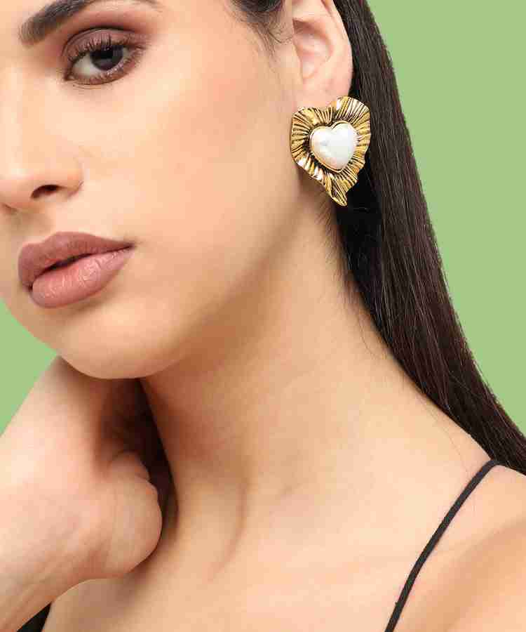 Modern Pearl Stud Earrings 18K Gold Plated Hypoallergenic