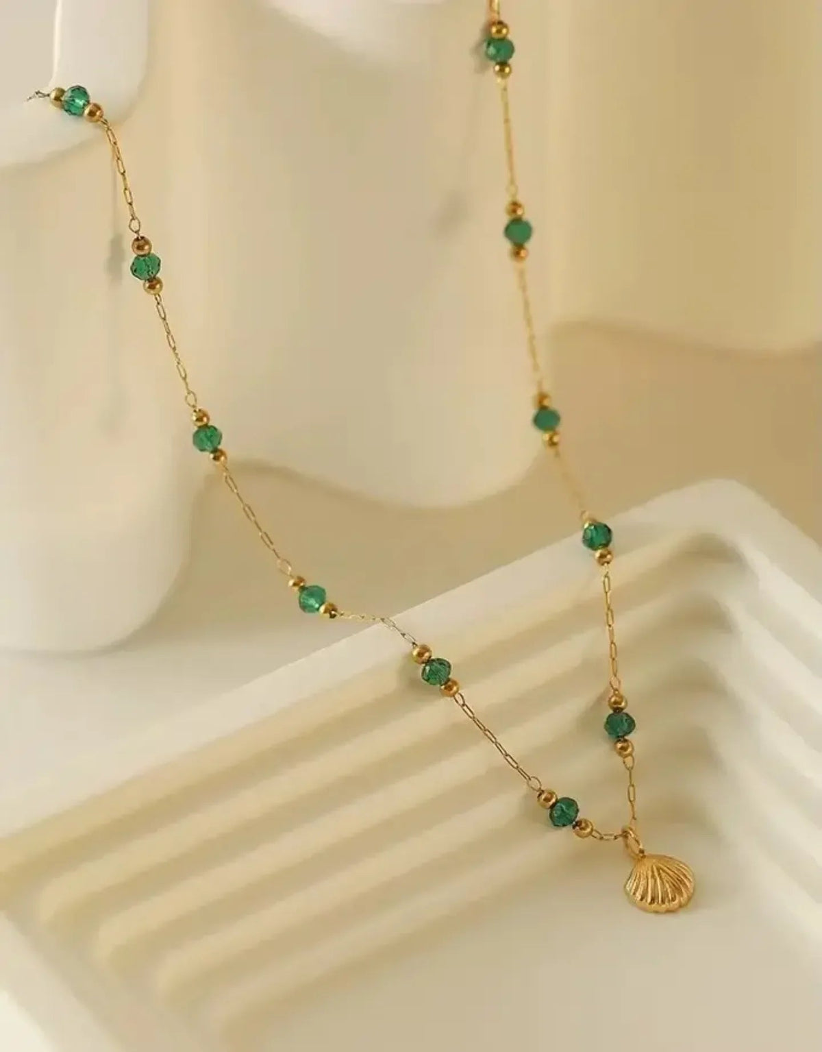 Luxy Shell Necklace & Bracelet