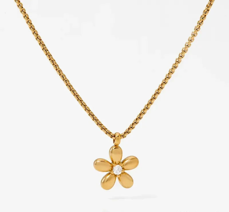 Diatoms Floral Shaped Necklace