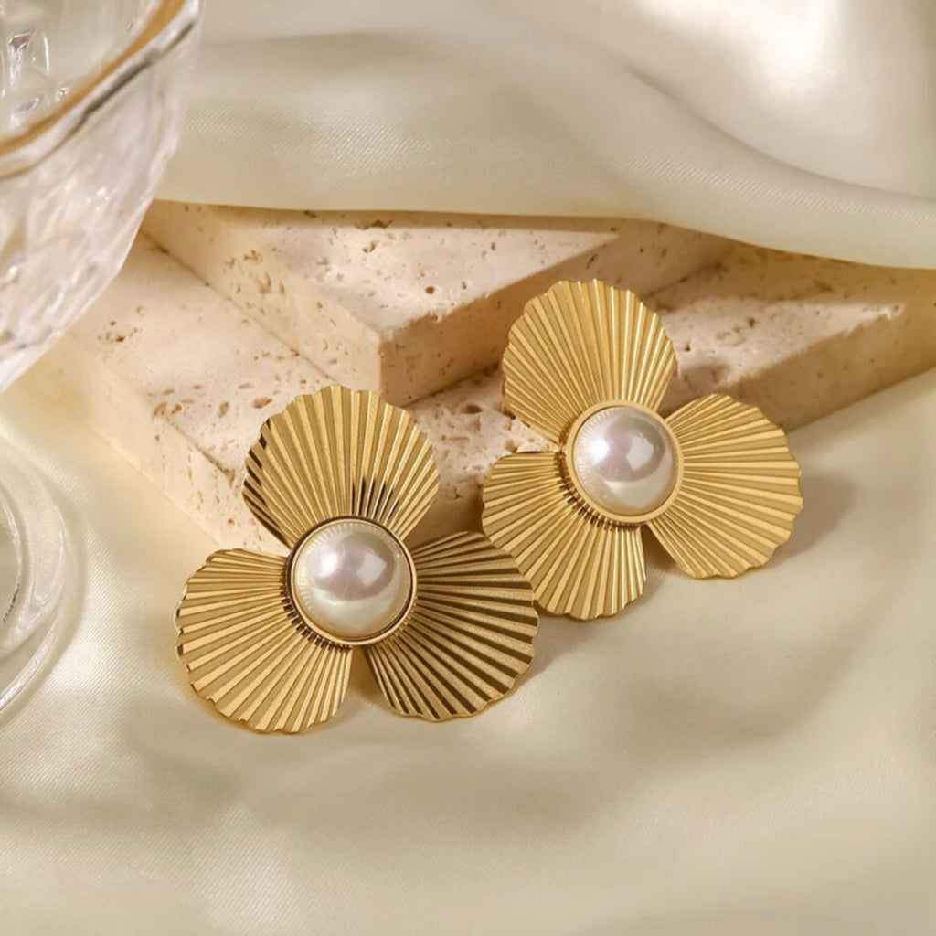 Flower Shell Bead Earrings Gold Toned Women Jewellery